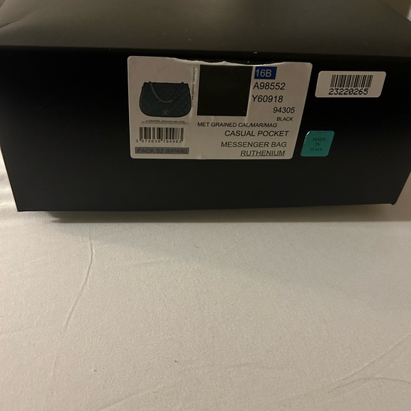 100% Authentic Chanel handbag serial #23220265 as shown in photos - Picture 7 of 11